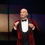 Souveräne Moderation mit Wolf Fisher: professionelles Entertainment für Corporate Events, besondere Veranstaltungen und exklusive Anlässe.